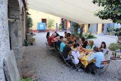 Abendessen-im-Hof