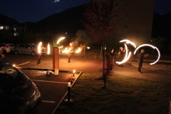 BewohnerInnen-ueben-fuer-die-Feuershow-2014-2