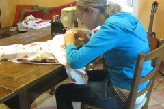 Stoffatelier_Naehen-mit-Maschine