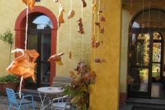 Herbstdekoration-Innenhof
